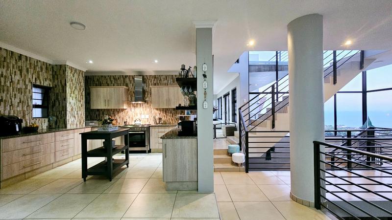 5 Bedroom Property for Sale in Dana Bay Western Cape
